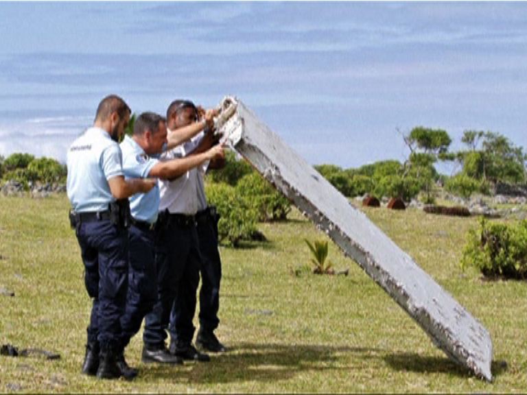 馬總理納吉布稱殘骸可能屬777客機