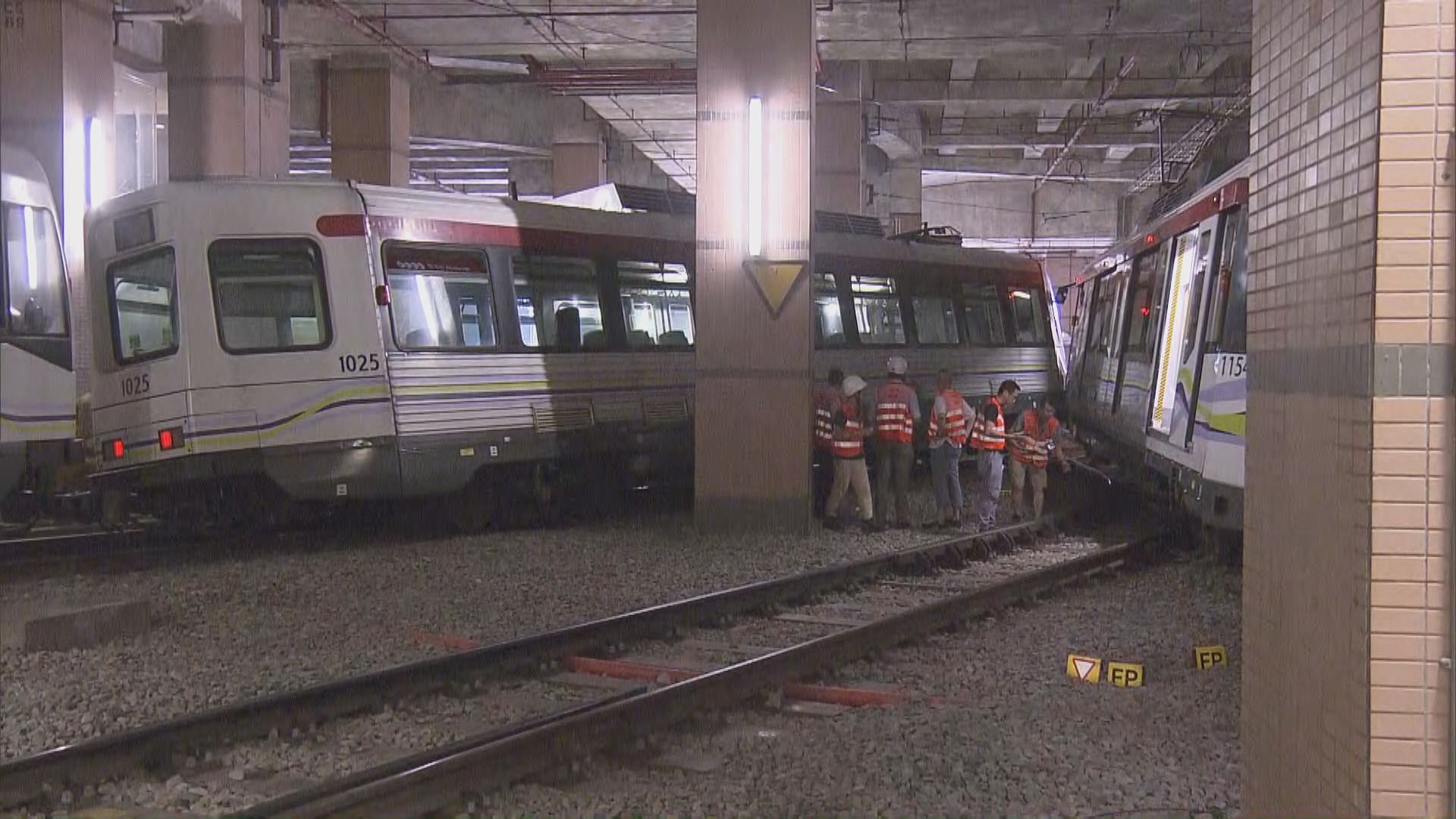 輕鐵元朗站列車相撞三人傷　