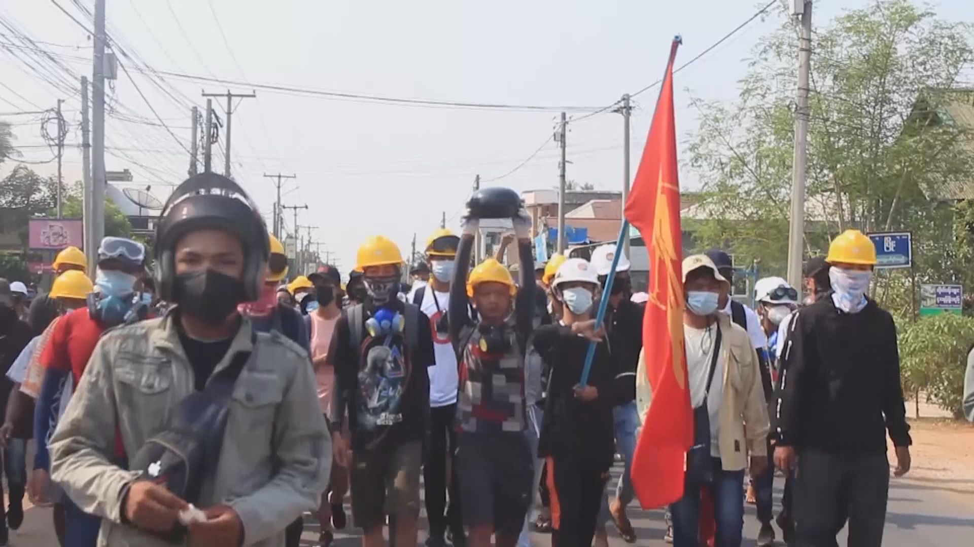 緬甸反軍事政變示威持續　軍警據報再開槍阻嚇示威者