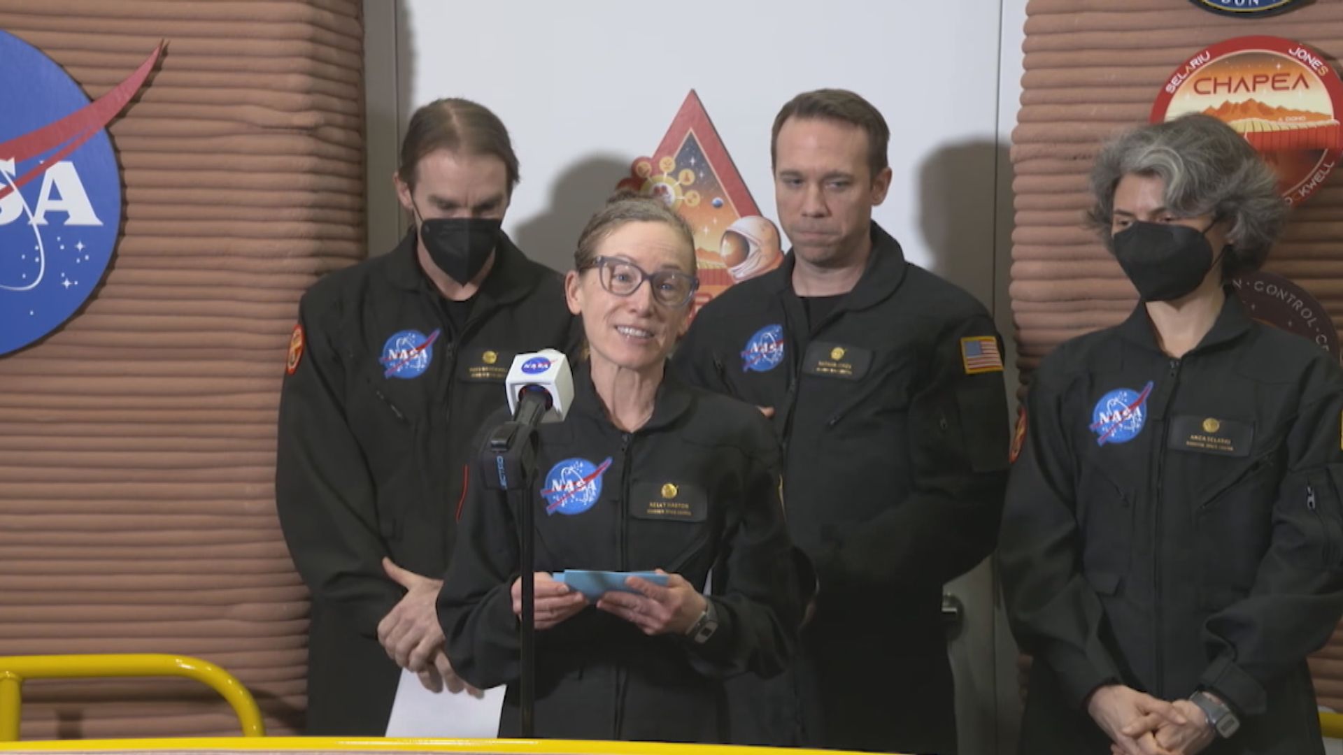 美國太空總署四名「太空人」在模擬火星閉關一年多後出關