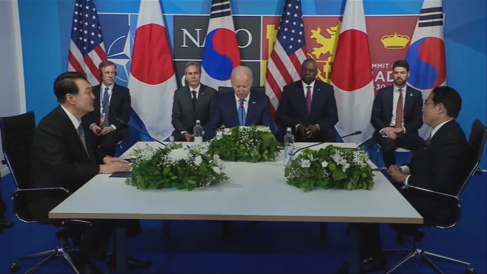 美日韓首腦會晤　同意加強合作應對北韓威脅