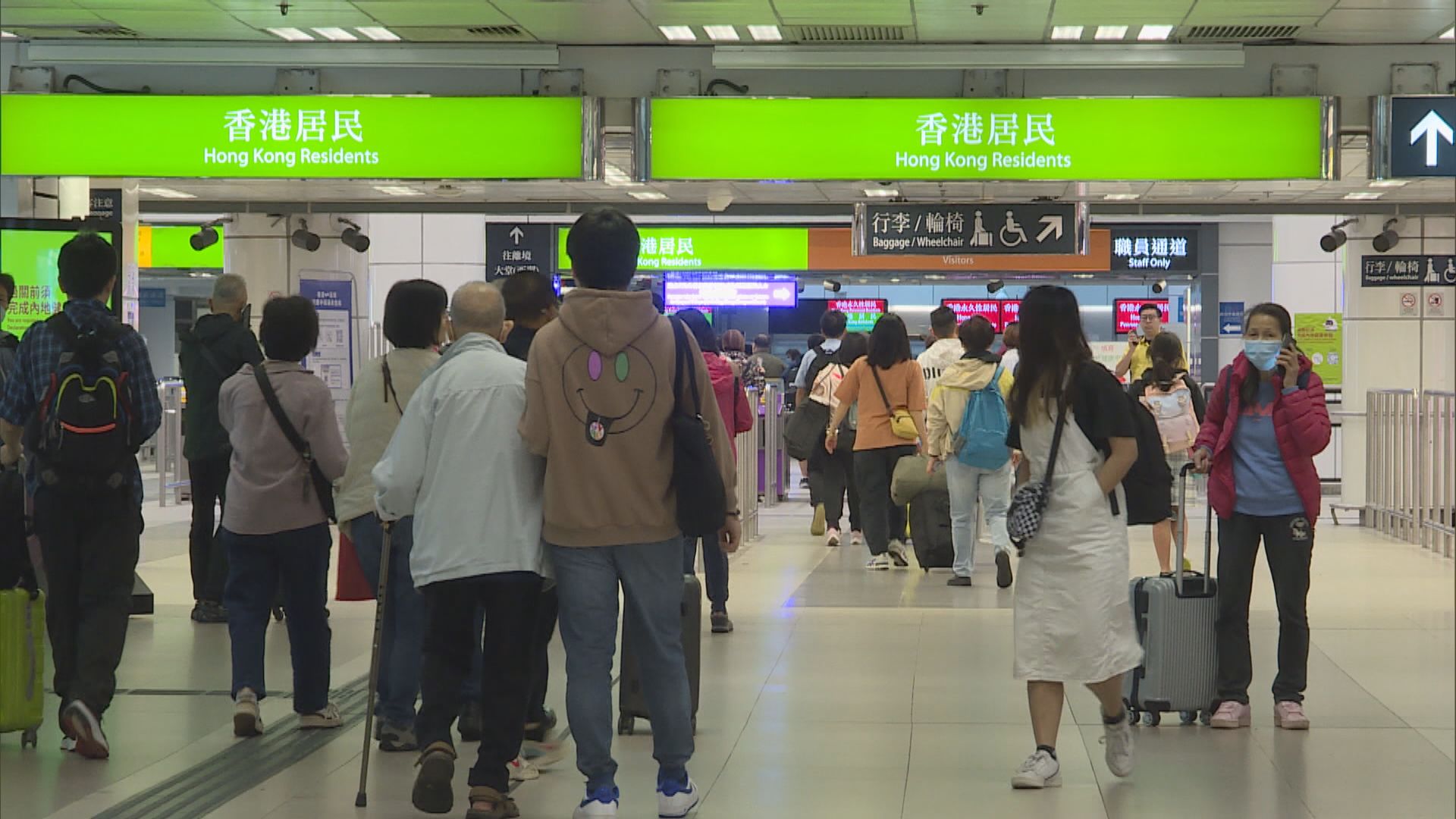 除夕羅湖口岸通關延長至凌晨2時　深圳灣24小時通關