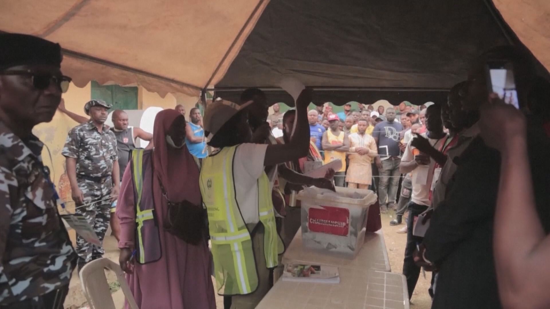 尼日利亞總統和國會選舉　據報有票箱遭搶走 
