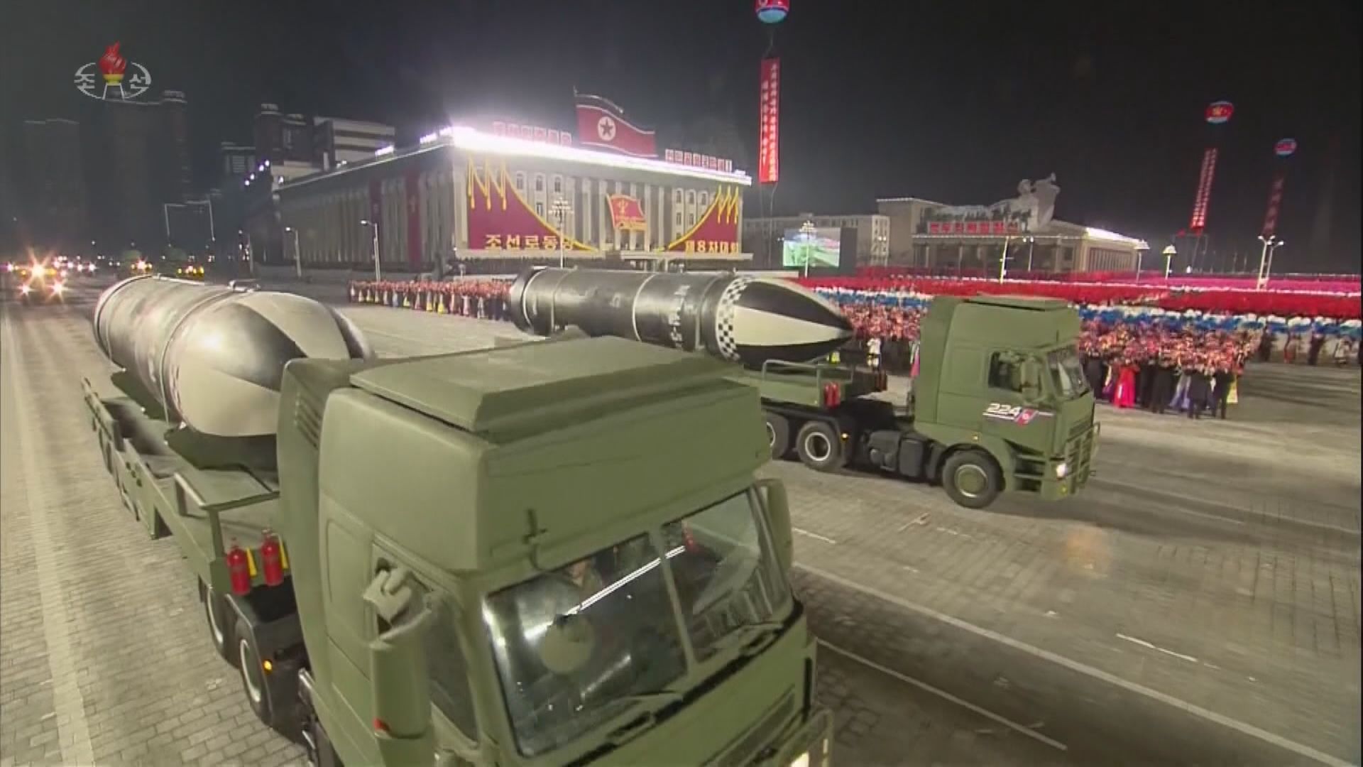 據報北韓在建軍節舉行晚間閱兵