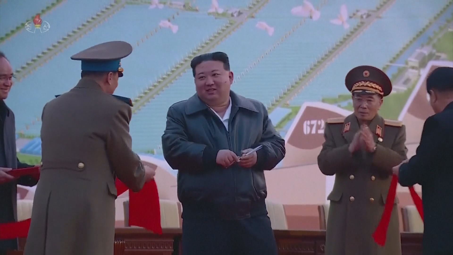 金正恩乘普京所贈俄製轎車片段公開 北韓稱全面發展與俄友誼