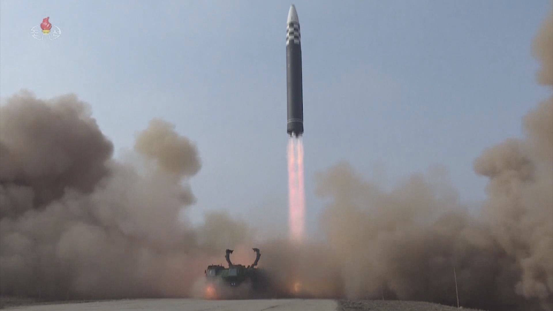 北韓由四個地點共發射八枚短程彈道導彈