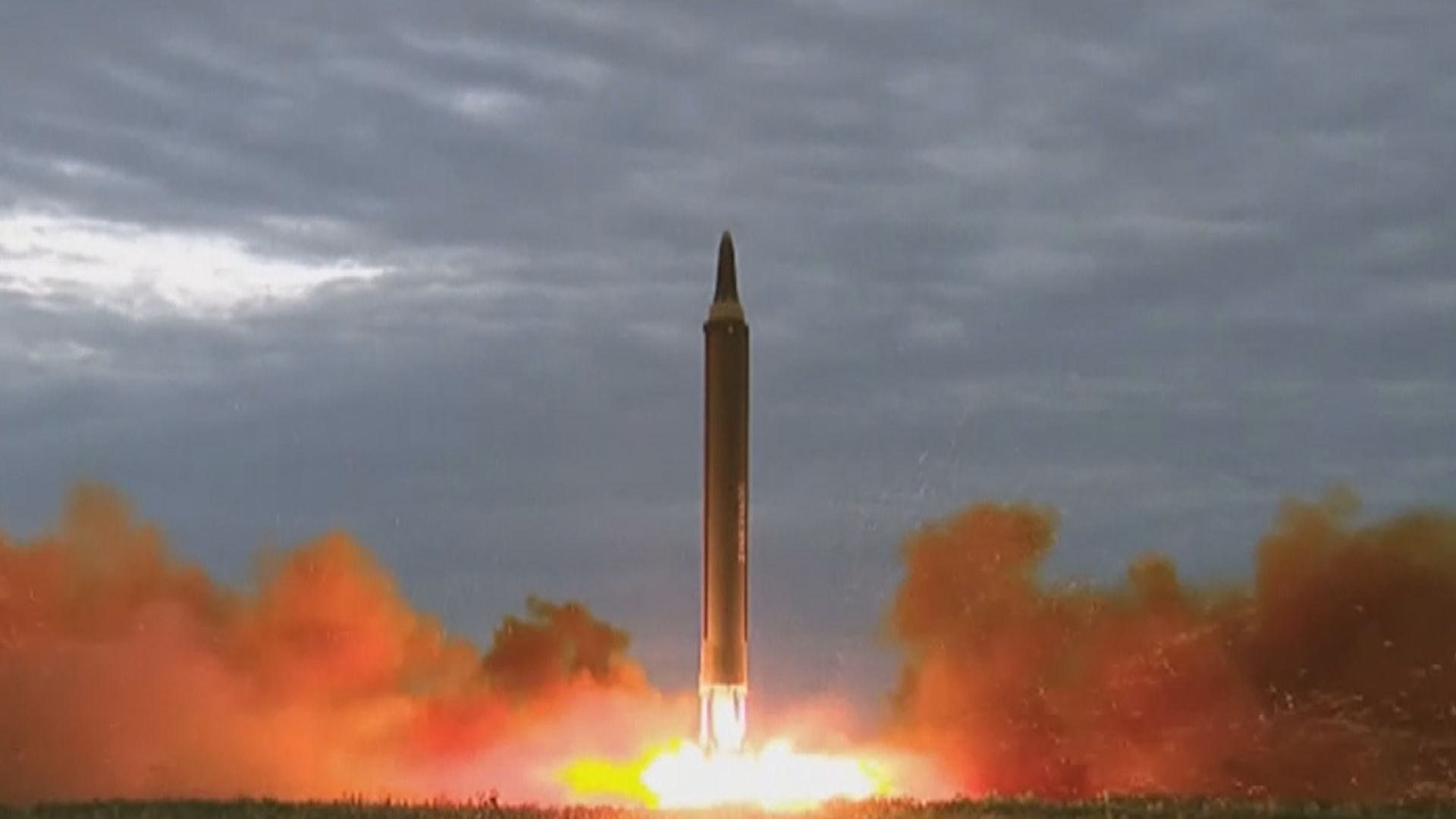 日韓指北韓向朝鮮半島東部海域發射彈道導彈