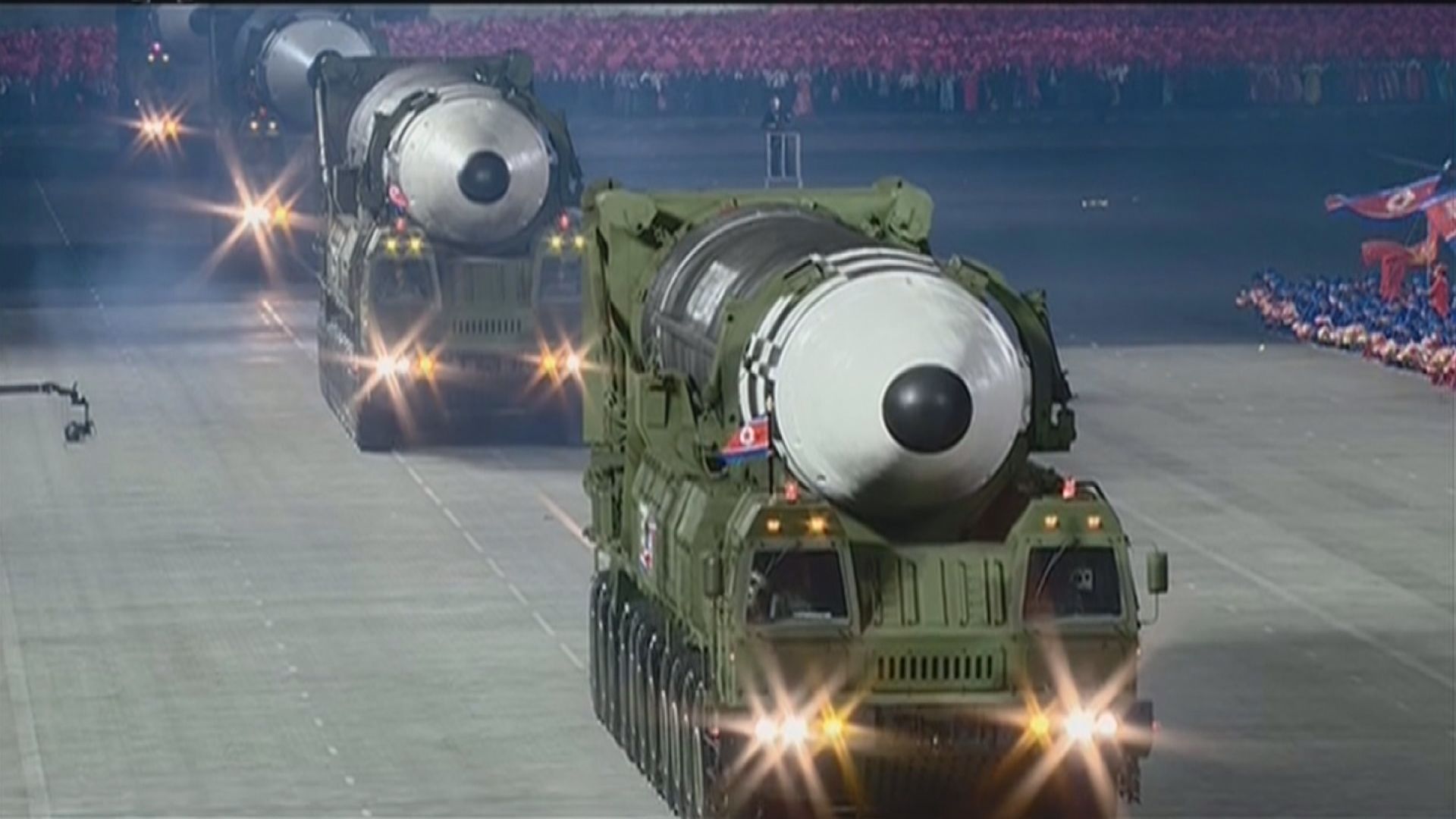 北韓公開新型洲際導彈和潛射導彈　金正恩：遭攻擊時才會動武