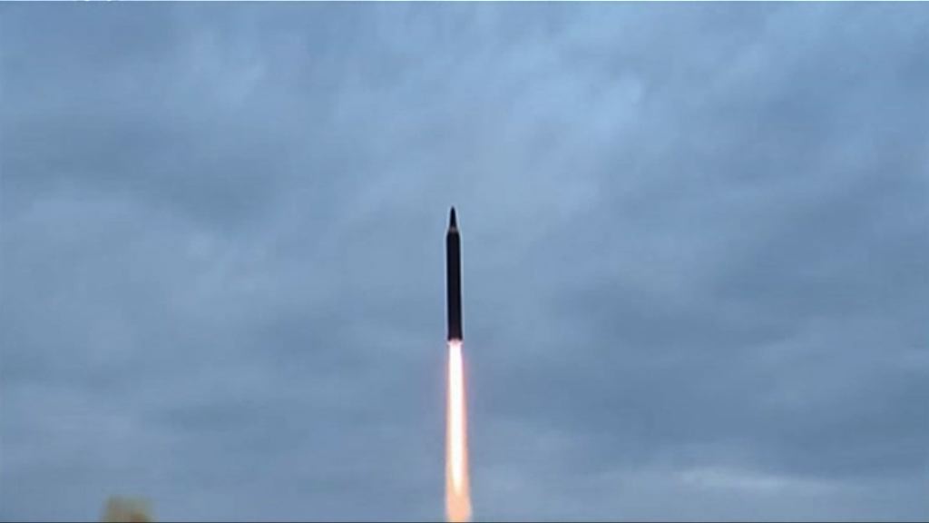 北韓再發射導彈　飛越日本上空