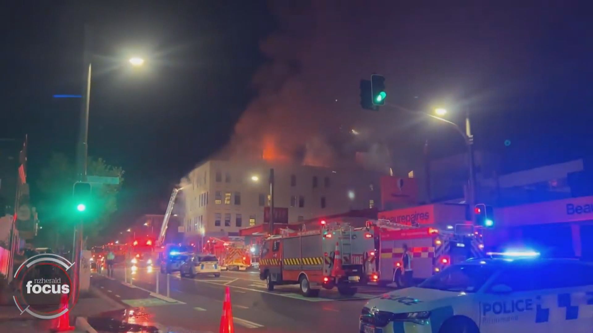 新西蘭首都惠靈頓旅館大火至少6死　火警或有可疑