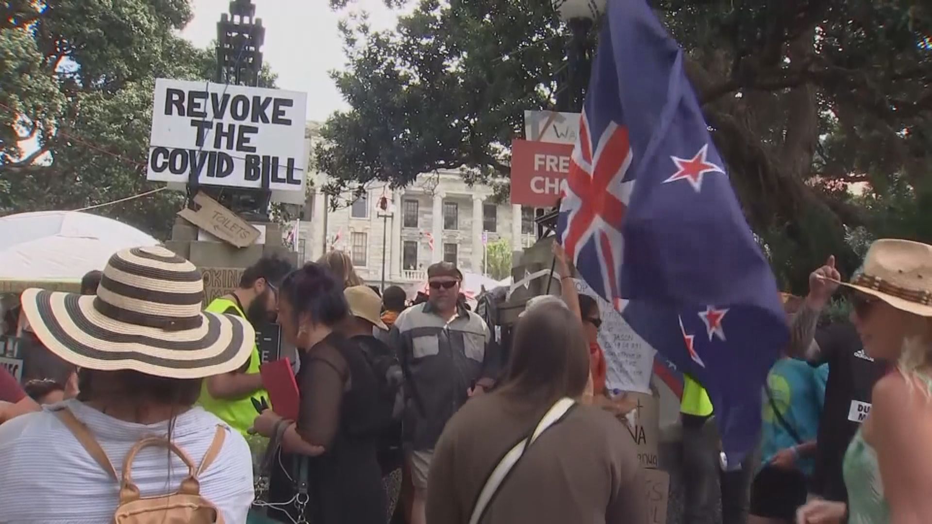 新西蘭反疫苗示威持續　約八百輛汽車堵路