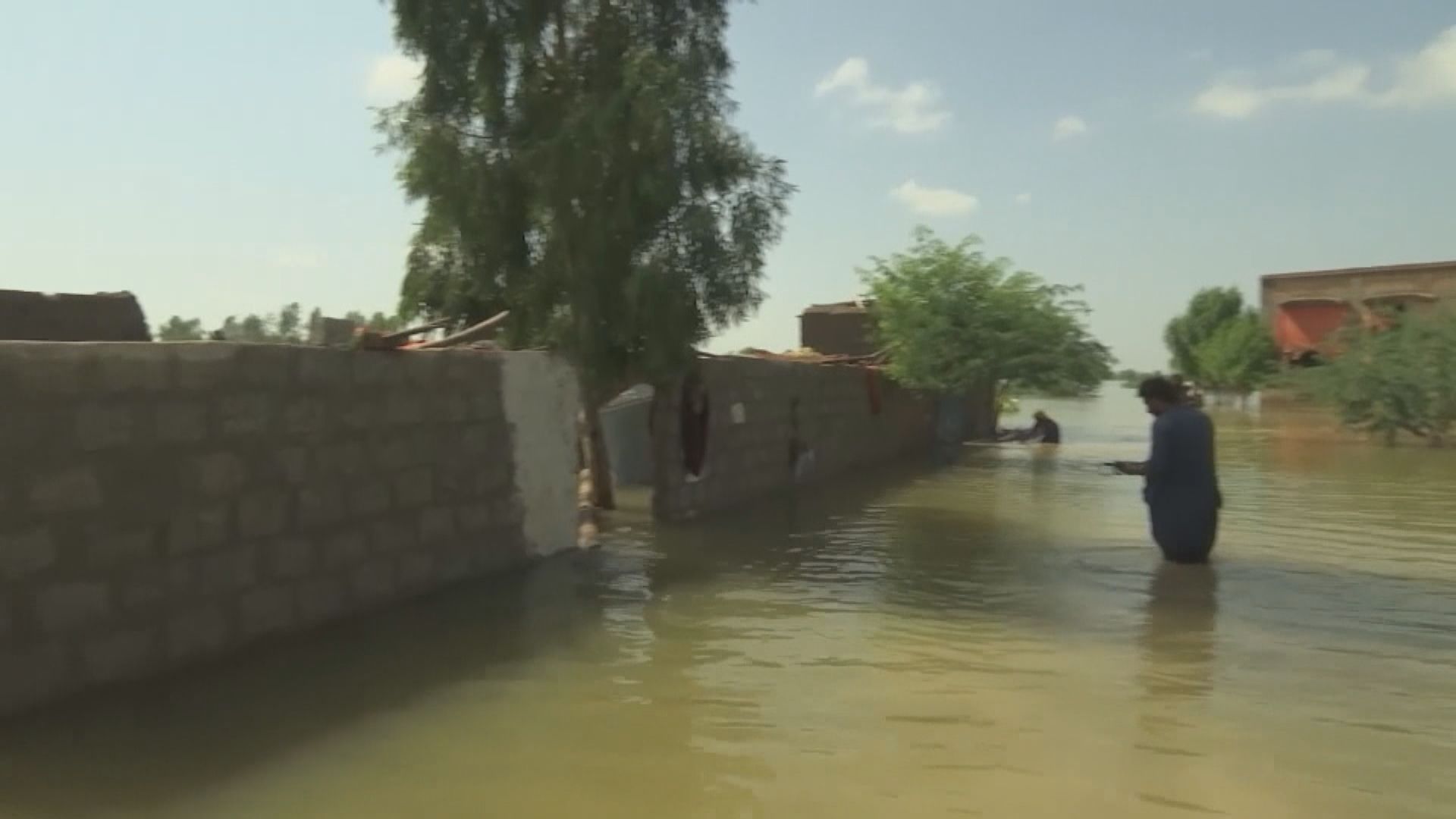 巴基斯坦洪災逾三千萬人受災　中國首批救災物資將運抵