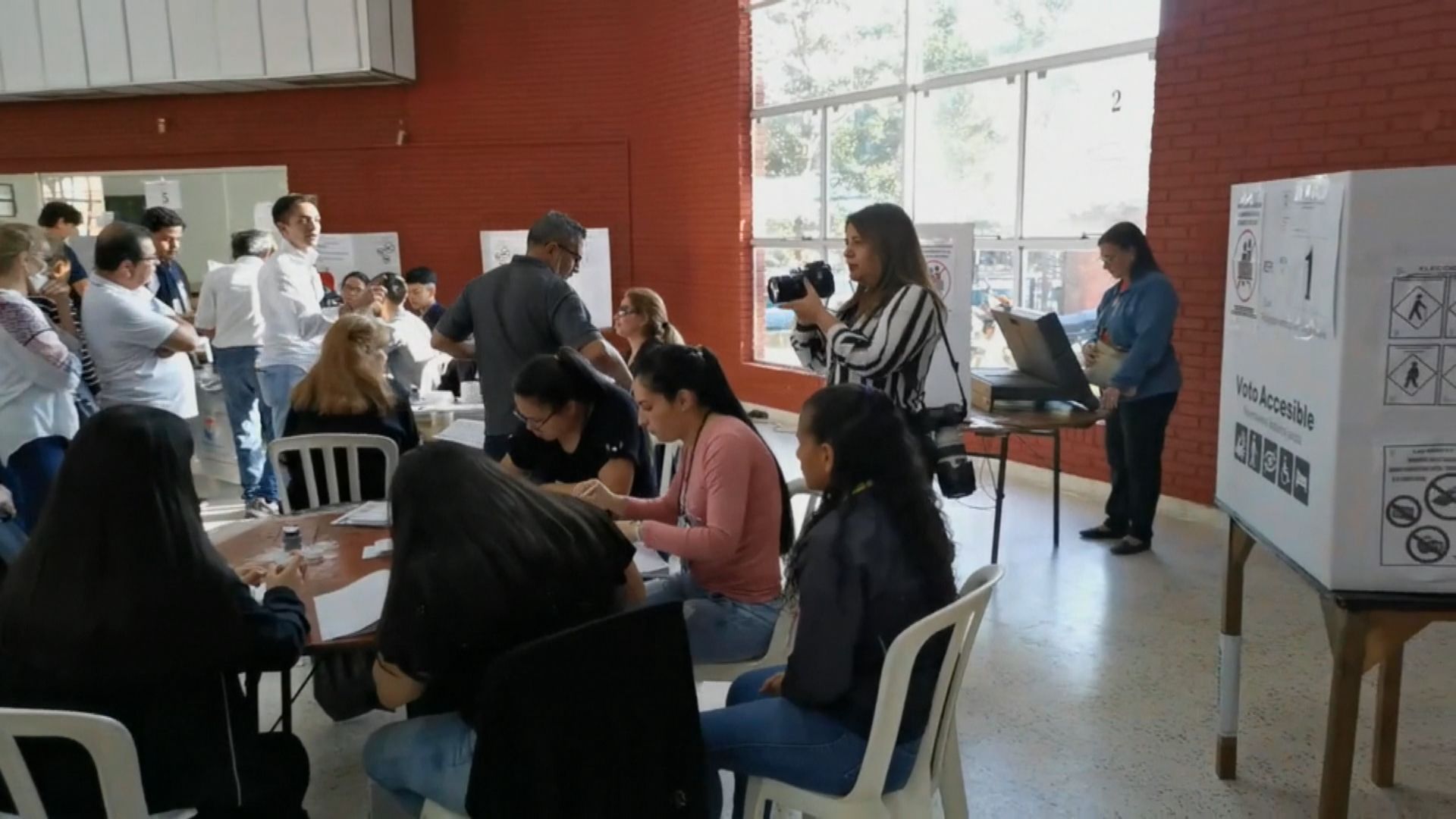 巴拉圭總統大選開始投票