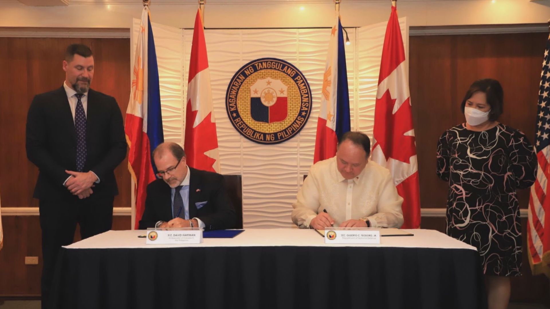菲律賓與加拿大簽署國防合作諒解備忘錄