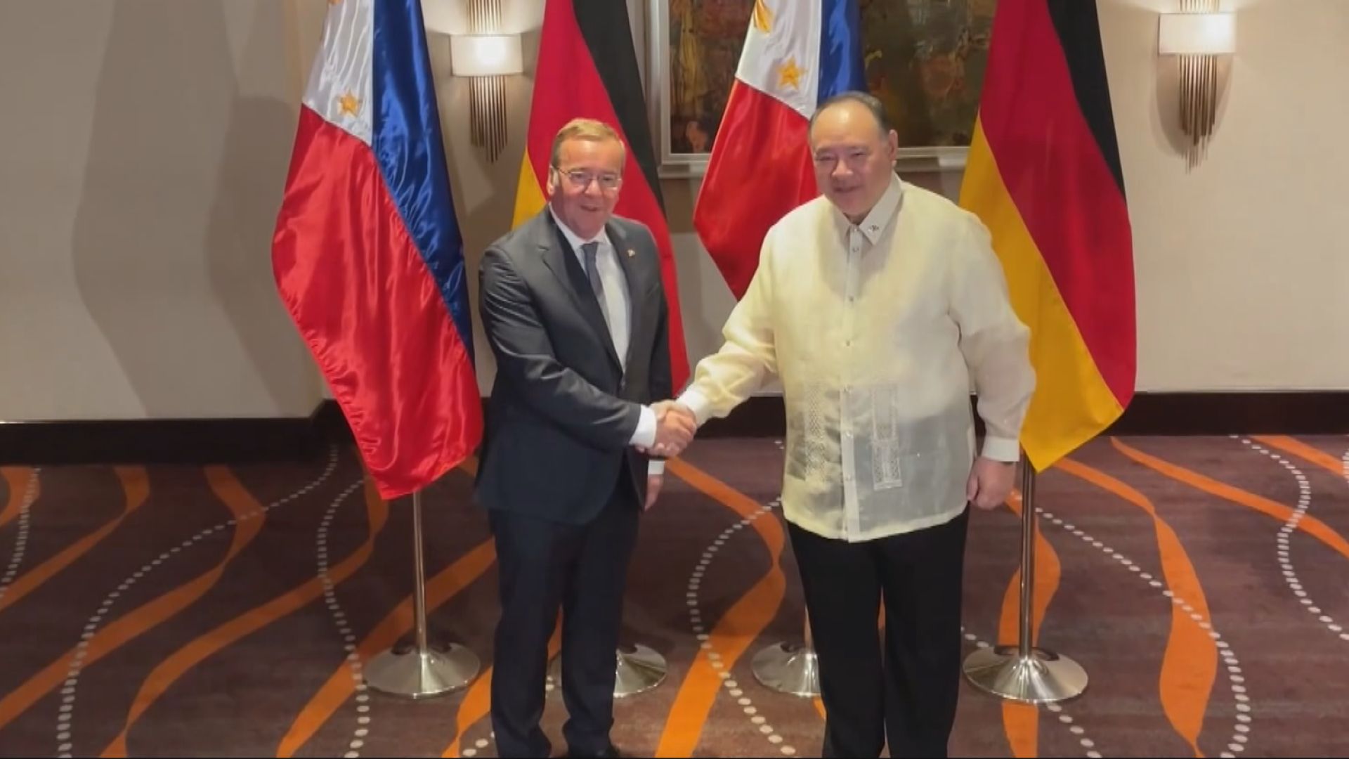菲律賓和德國防長會談　同意爭取本年內簽定防衛合作協議