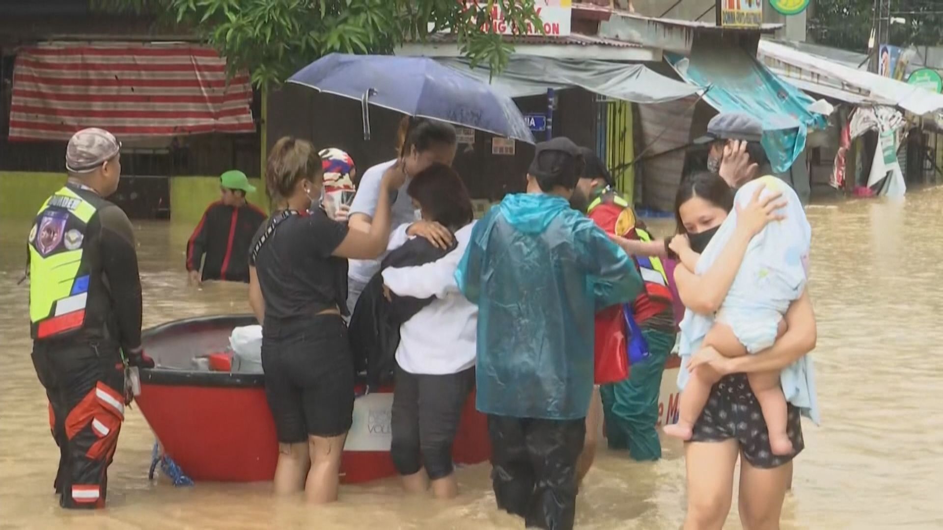颱風環高吹襲菲律賓　至少一死三人失蹤