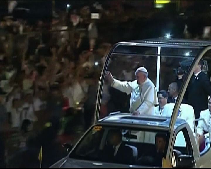 
五十萬人迎教宗訪菲律賓