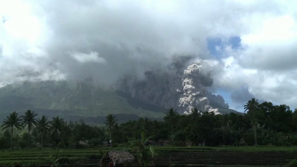 菲律賓馬榮火山噴發加劇　警戒級別提升