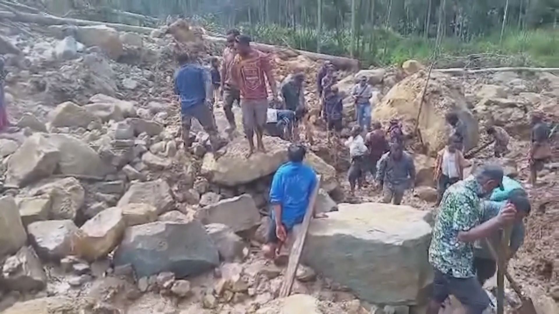 巴布亞新幾內亞山泥傾瀉增至逾二千人被埋