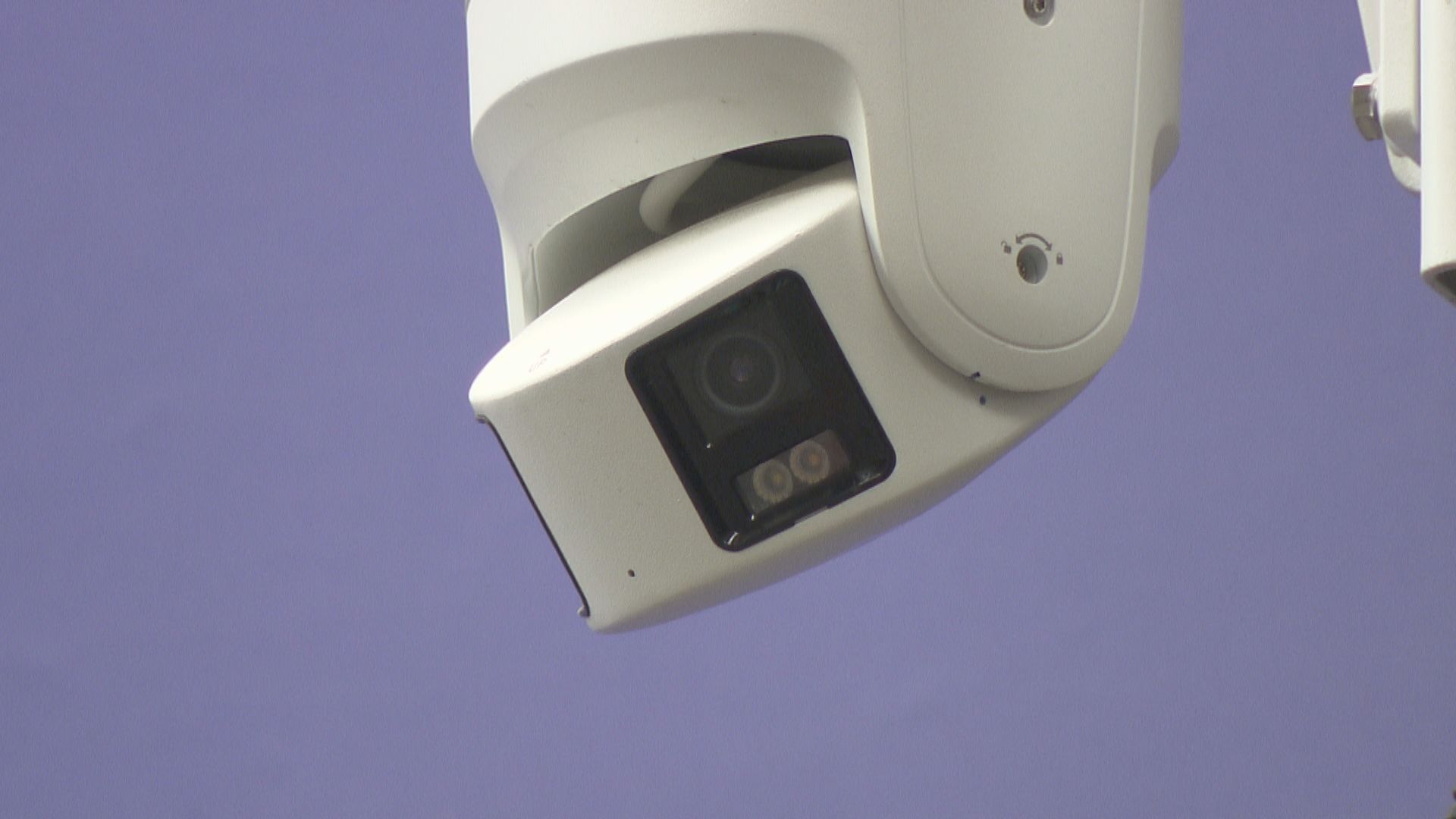 警方銳眼計劃目標年內接入10條公共屋邨及過海隧道閉路電視鏡頭