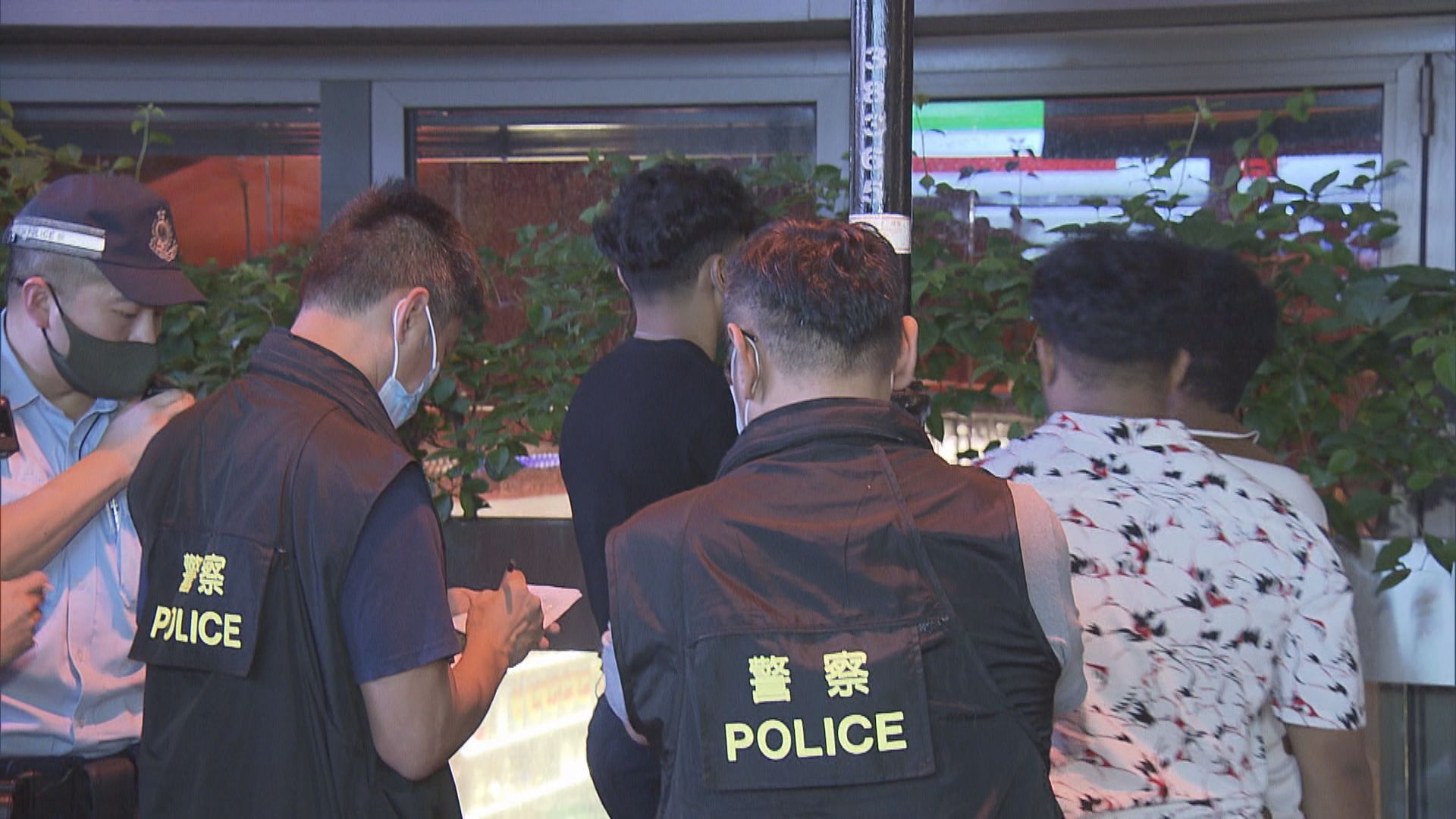 警方全港反罪惡行動查娛樂場所拘208男女