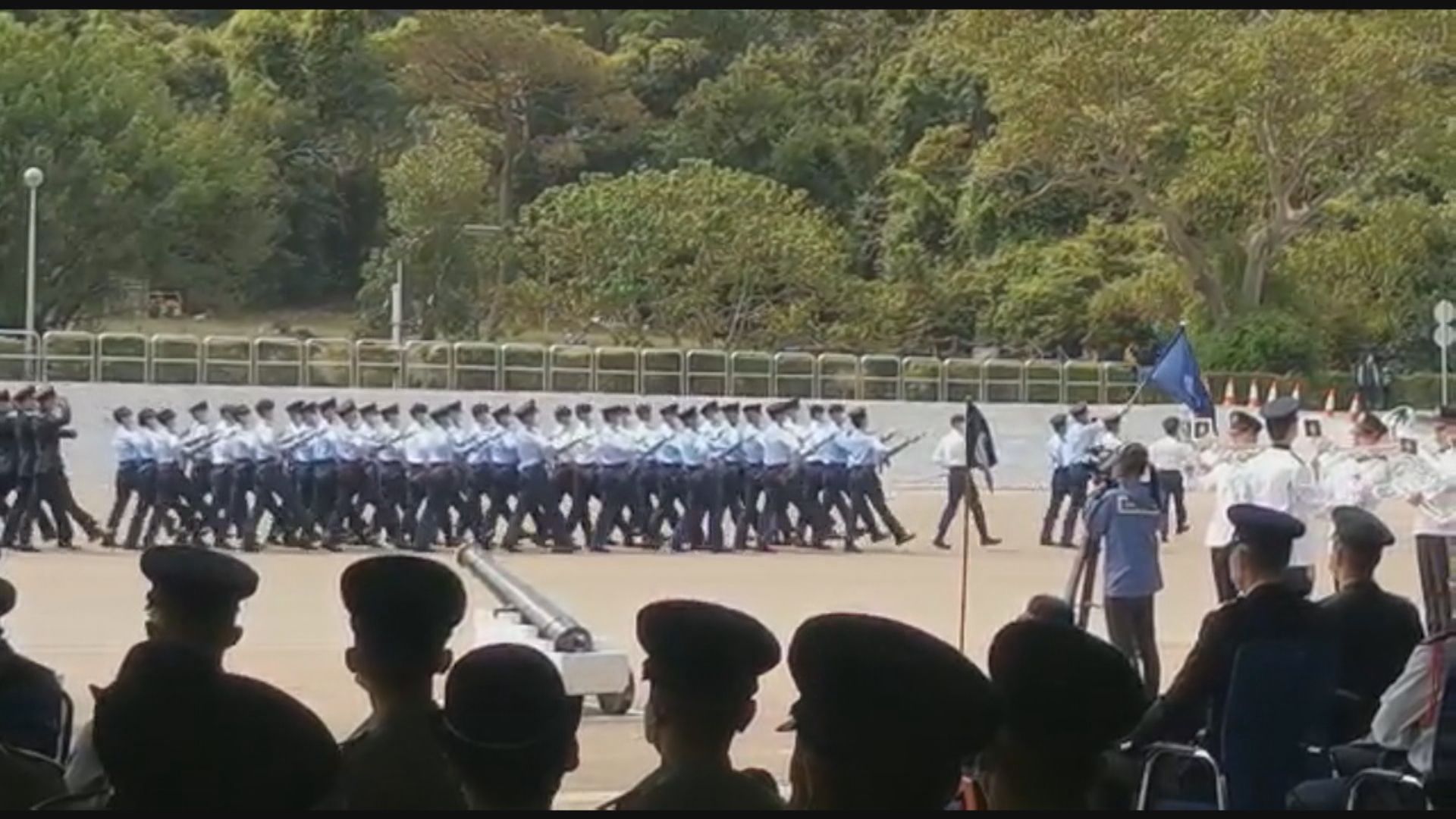 警方四月舉辦國家安全教育日　隊伍表演中式步操