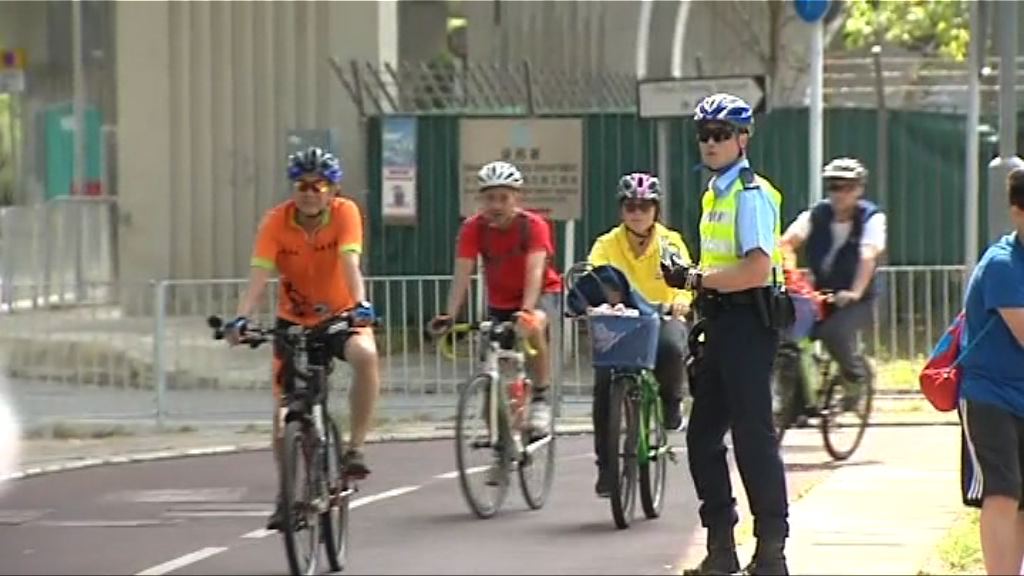 警方展開單車安全執法行動