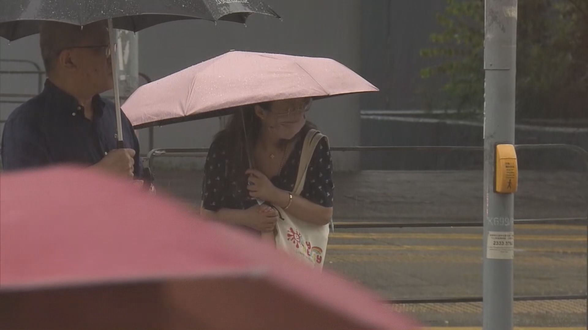 天文台發出紅色暴雨警告