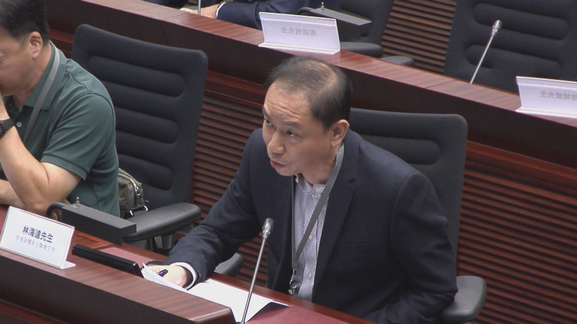 香港貨櫃車主聯會冀當局逐步放寬核酸檢測限制