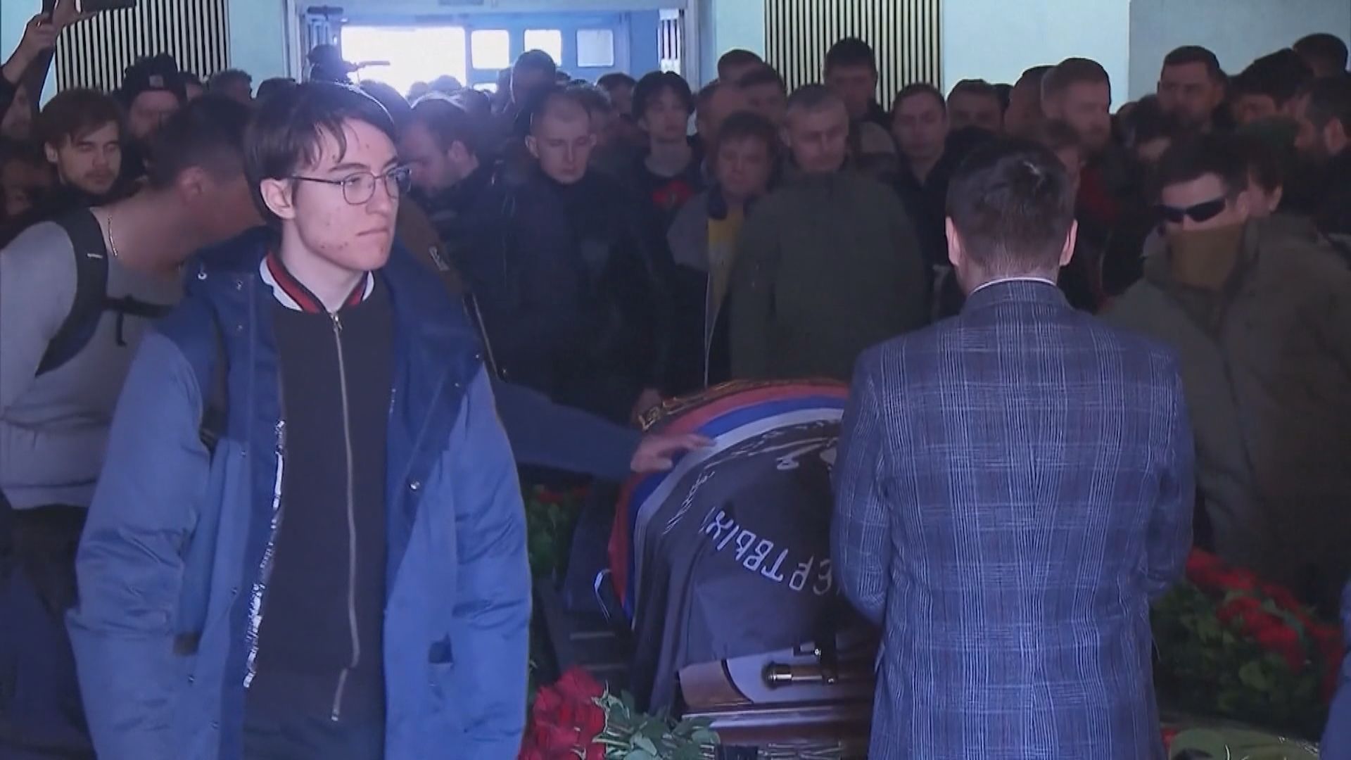 聖彼得堡爆炸案中死亡的著名軍事博客塔塔爾斯基舉殯