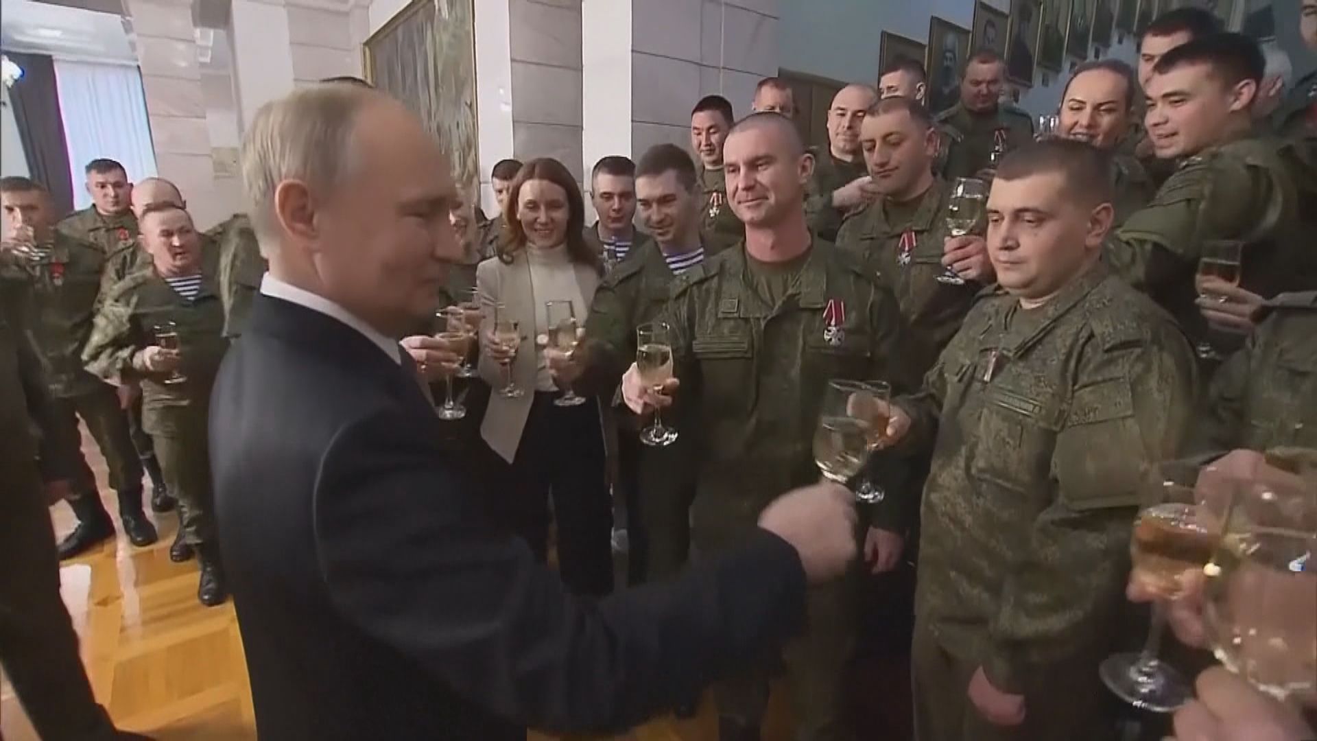 普京到訪南部軍區司令部稱俄軍不會放棄戰鬥