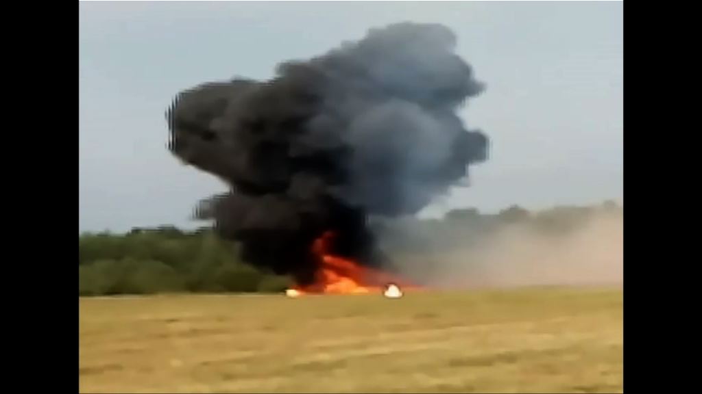 俄羅斯飛機失事墜毀兩人死亡