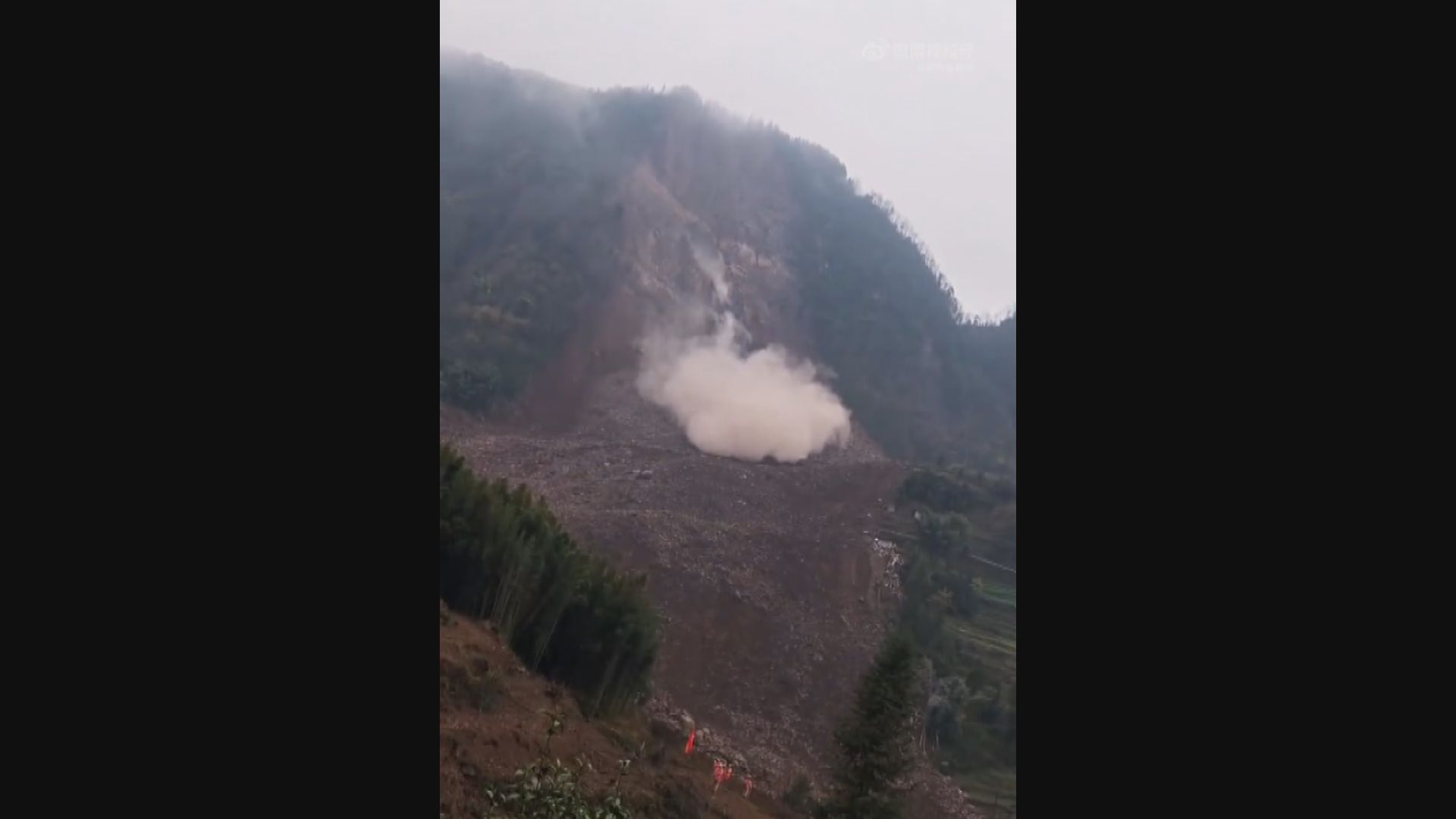 四川宜賓市山泥傾瀉至少10間民房被埋　逾30人失蹤