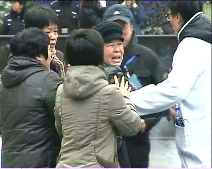 
上海人踩人　家屬路祭逗留數分鐘被帶走