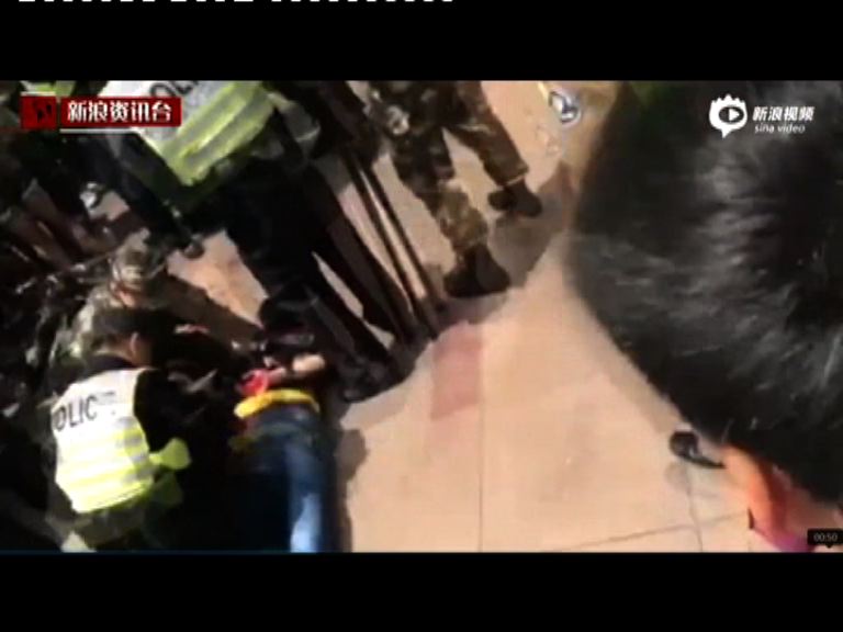 上海街頭三人被持刀男子刺傷