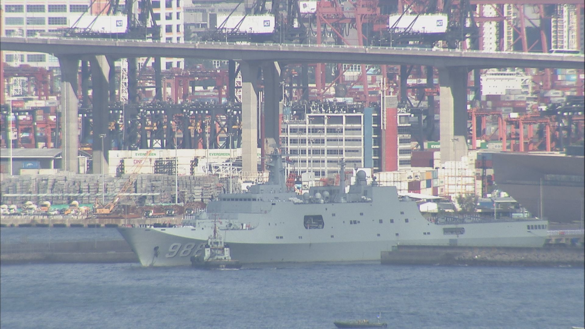 戚繼光艦及沂蒙山艦結束香港行程　經維港離開