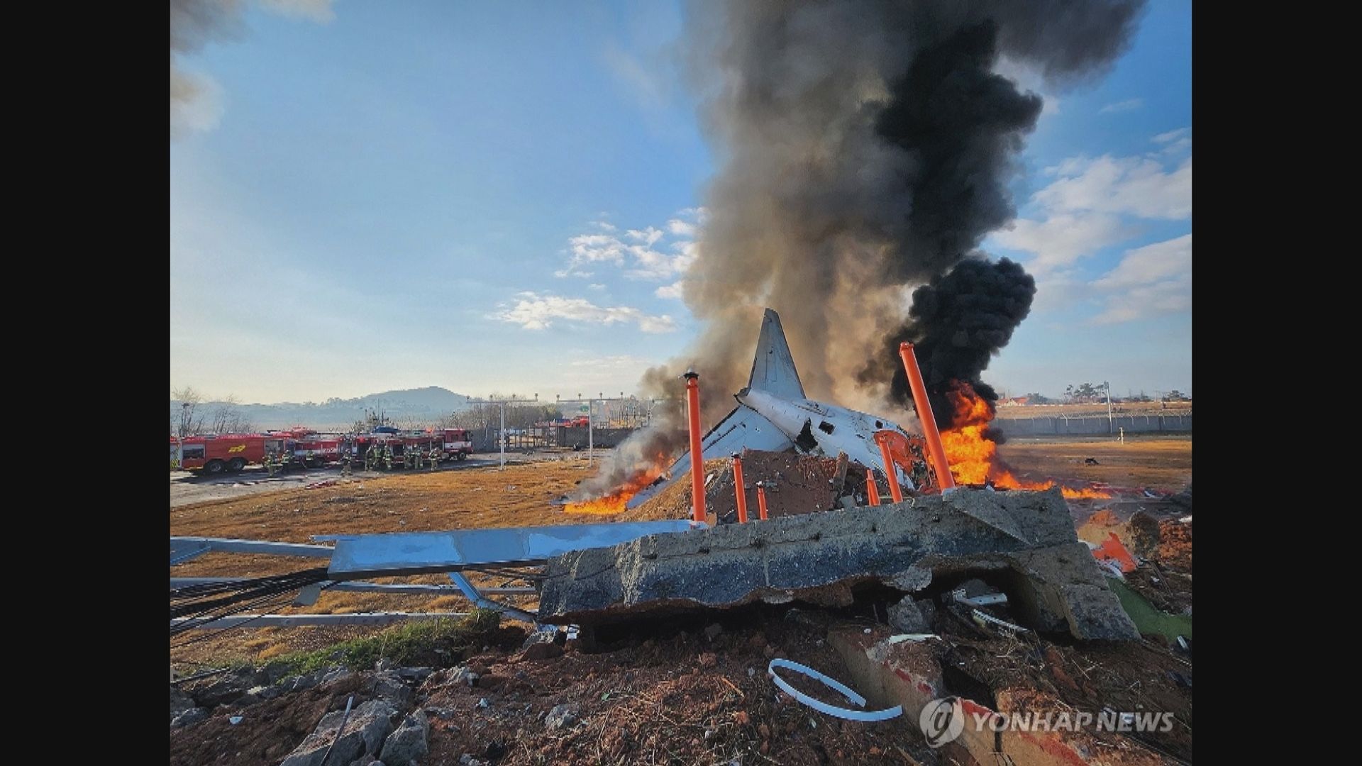 南韓務安機場客機墜毀　據報至少23人死傷