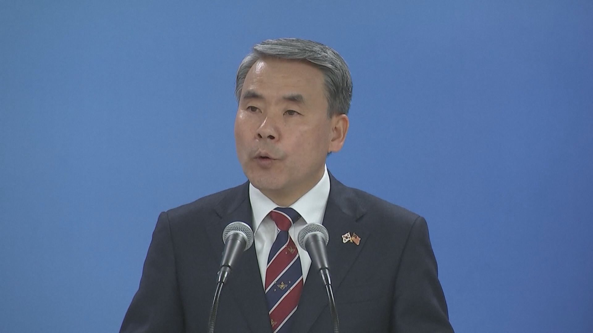 據報南韓國防部長李鐘燮決定辭任