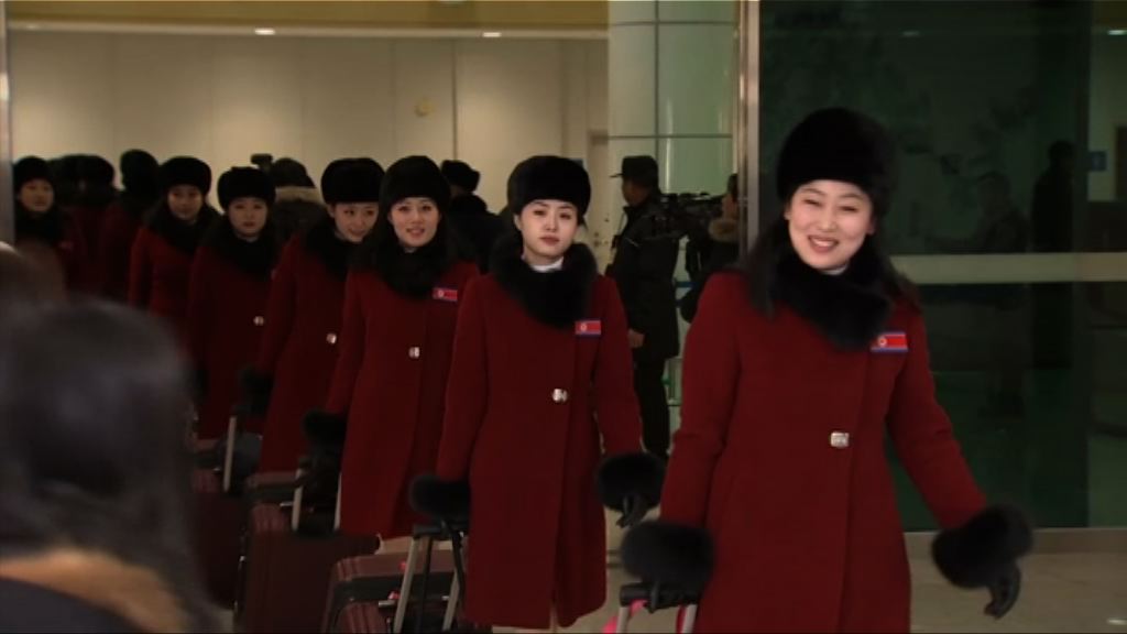 北韓啦啦隊等代表團抵達南韓