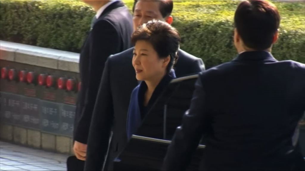 朴槿惠於拘留所再被盤問否認控罪
