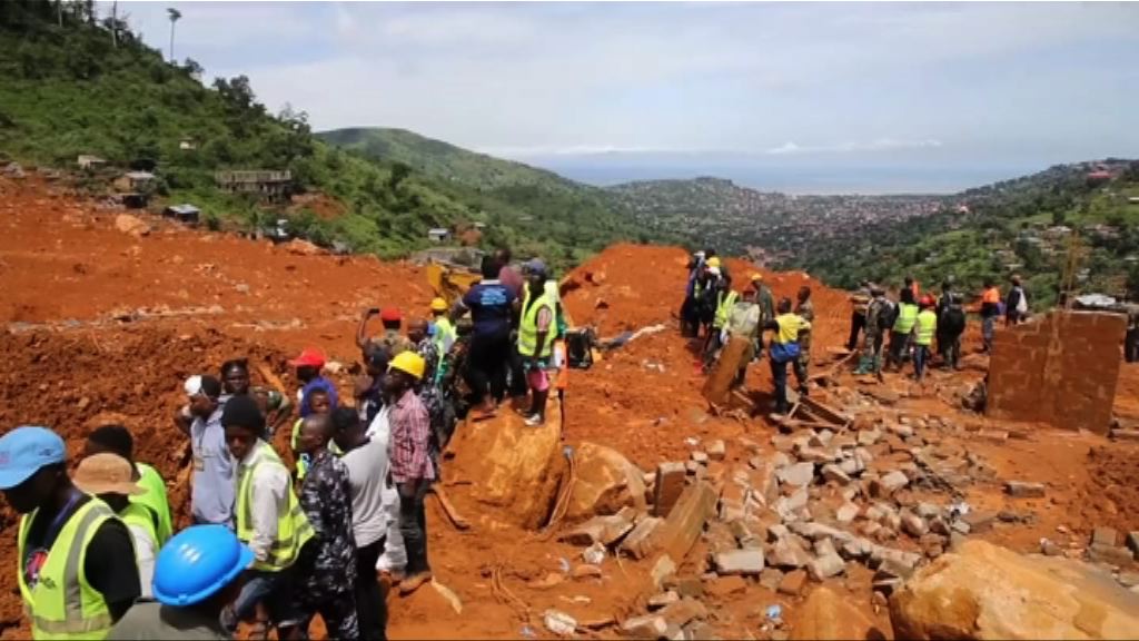 西非塞拉利昂泥石流近四百人死亡
