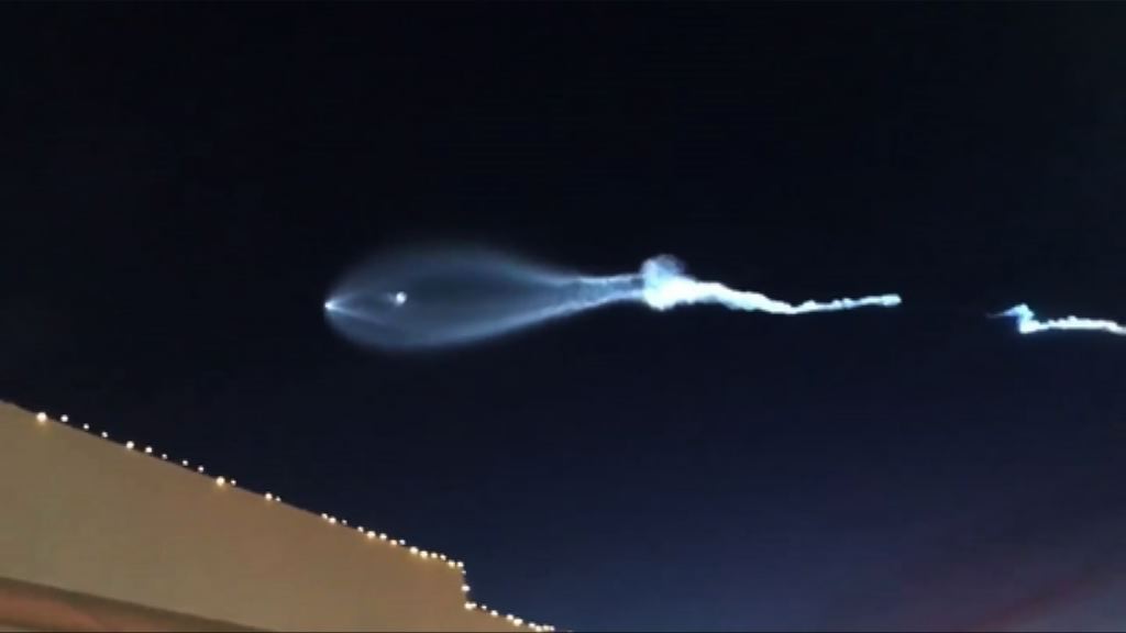 SpaceX火箭產生光紋惹UFO疑雲