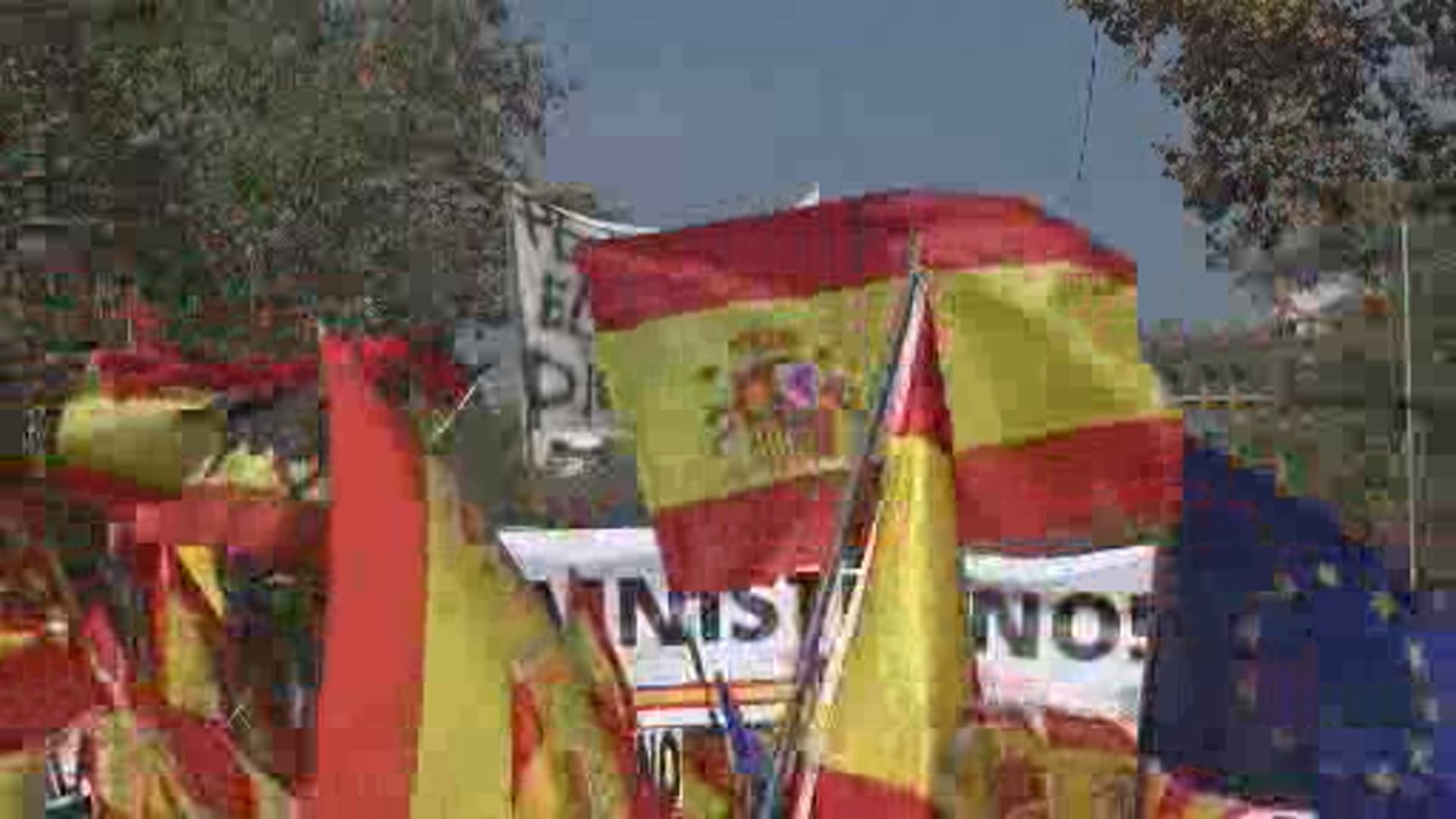西班牙約五萬人遊行反對特赦加泰分離主義者