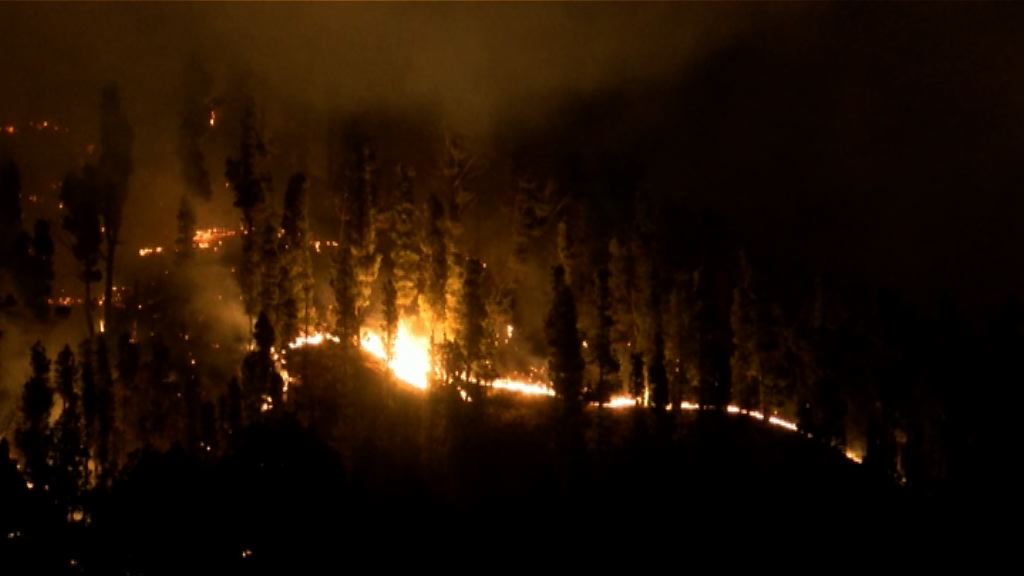 西班牙山林大火仍未受控