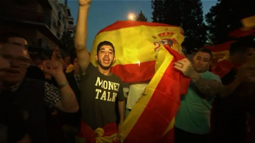 巴塞羅那有兩批民眾上街示威