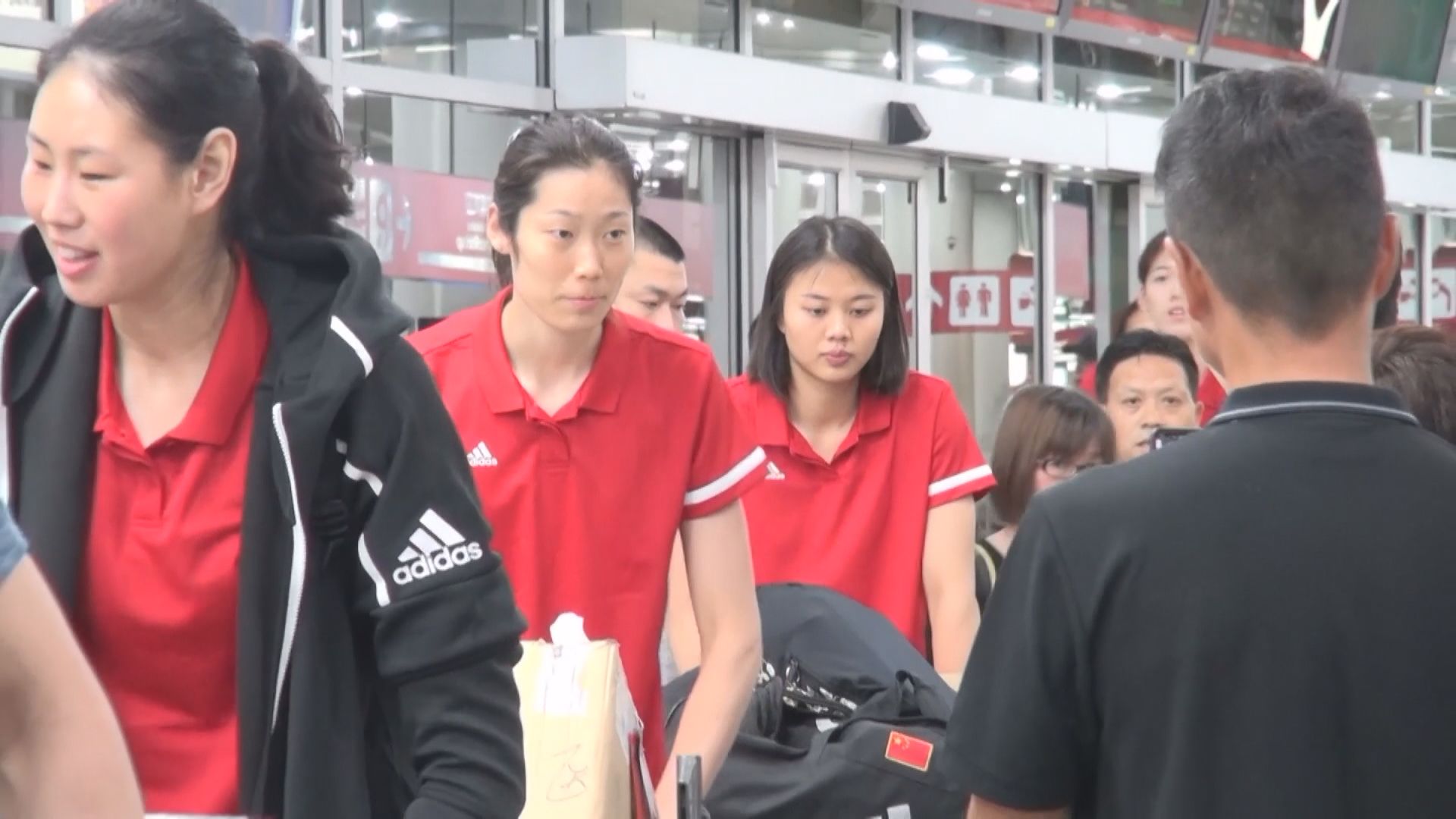 中國女排抵達澳門準備角逐世界聯賽
