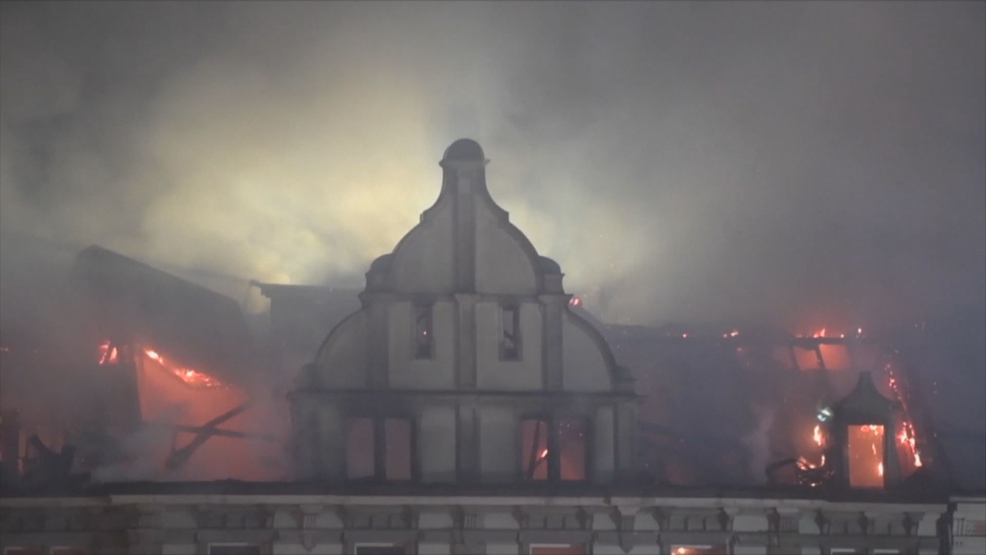 瑞士蘇黎世商業大廈發生大火