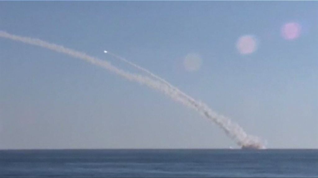 俄軍潛艇首次向伊斯蘭國發射導彈