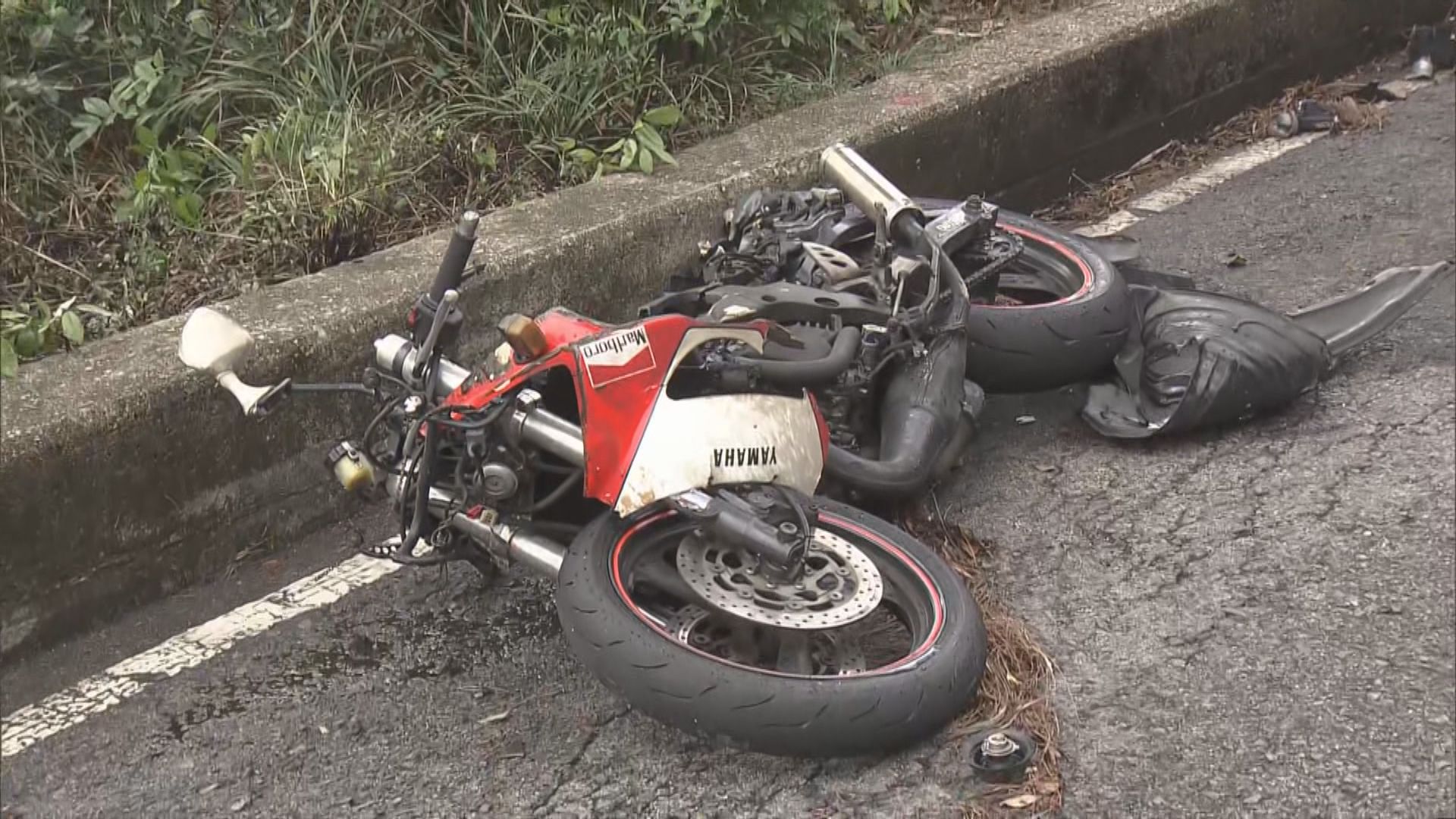 石澳電單車私家車相撞　電單車司機傷重死亡