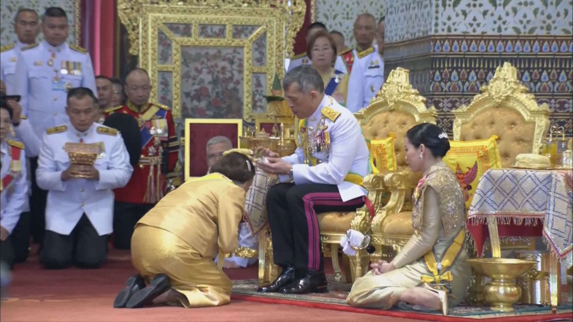 泰王授予多位王室成員新封號